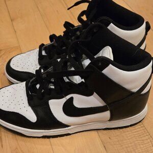 Women’s Nike dunk high, black and white, size 9.5